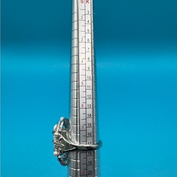 Harold Trujillo Mother of Pearl Statement Cocktail Ring - Picture 12 of 13